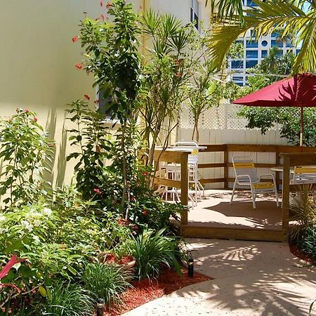 Alcazar Resort- Gay Mens Resort Форт-Лодердейл Экстерьер фото